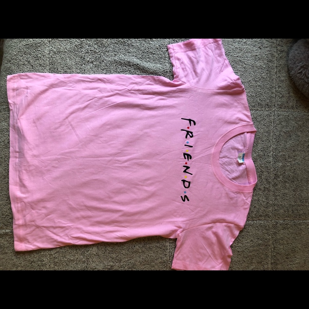 pink friends graphic t-shirt